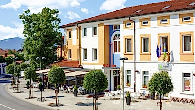 center-Lipa_HUOF_672